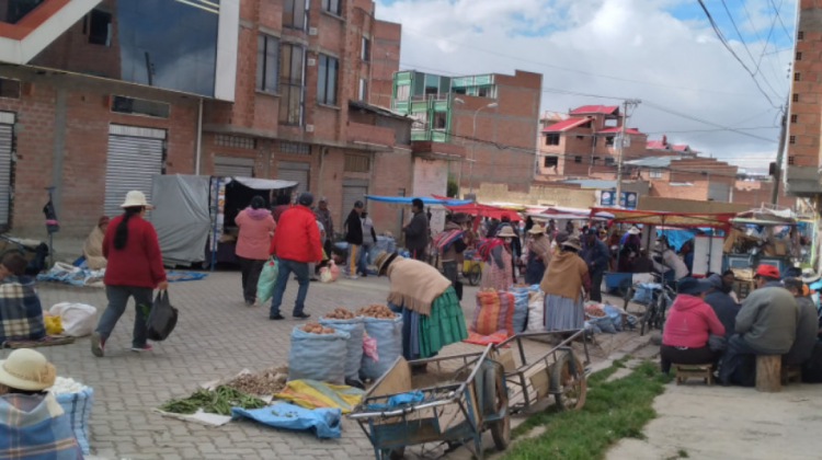 Comercio informal en la ciudad de El Alto. Foto: ANF