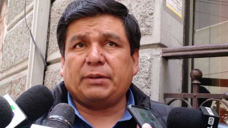 Omar Aguilar, senador de la bancada del Movimiento Al Socialismo (MAS).