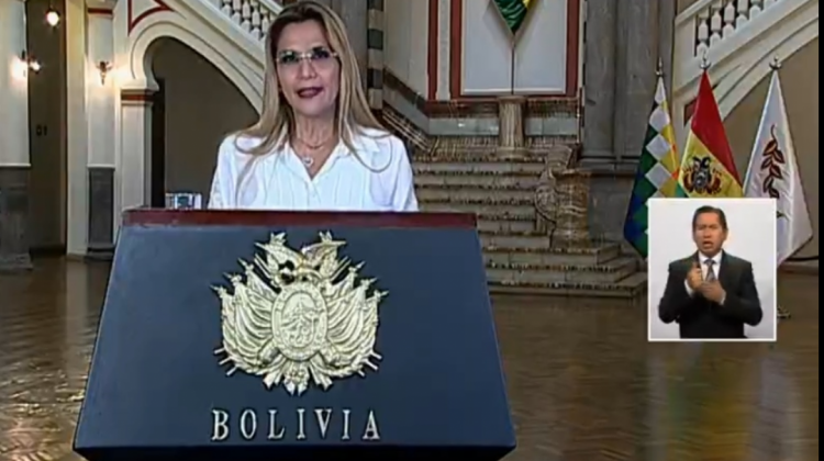 La presidenta Jeanine Añez. Captura de pantalla BTV