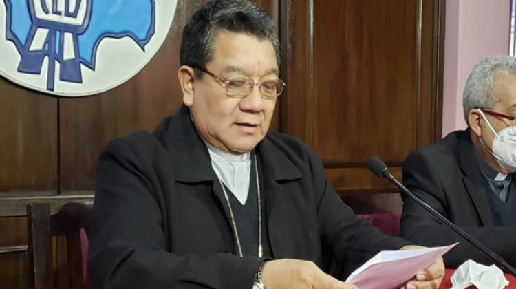 Monseñor Aurelio Pesoa, Secretario de la Conferencia Episcopal Boliviana. Foto. Iglesia Viva