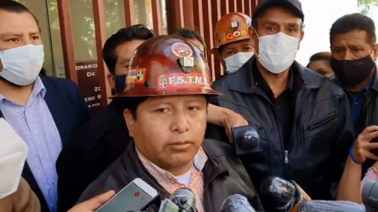 El máximo ejecutivo de la COB, Juan Carlos Huarachi. Foto: captura de pantalla/Gigavisión