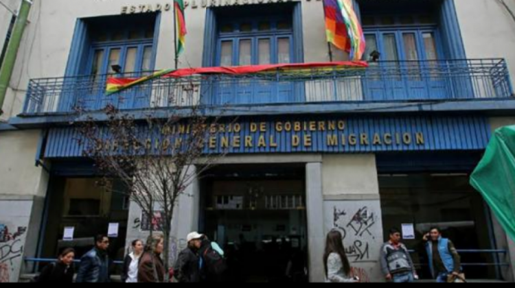 Foto: Oficinas de Migración en La Paz. Foto: Periódico Cambio