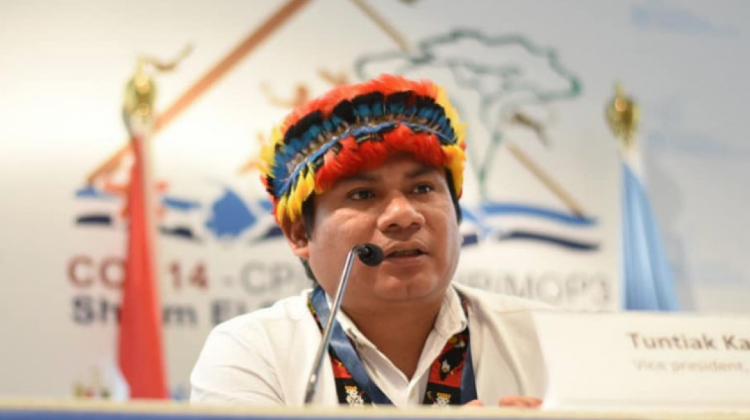 Shuar; Tuntiak Katan, líder indígena del Ecuador. Foto. COICA