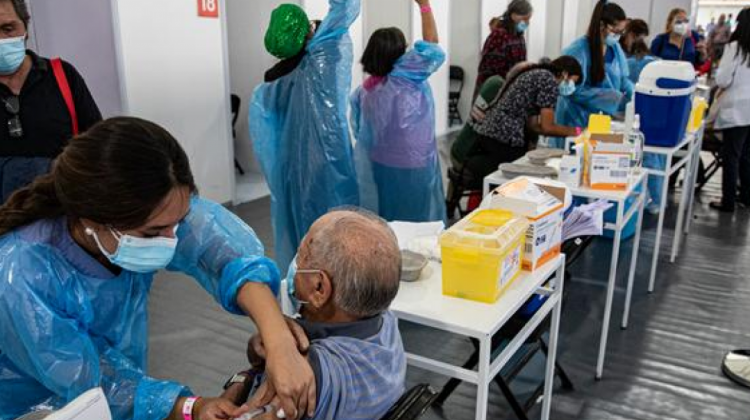 Vacunación en Chile avanza más en la región. Foto. DW