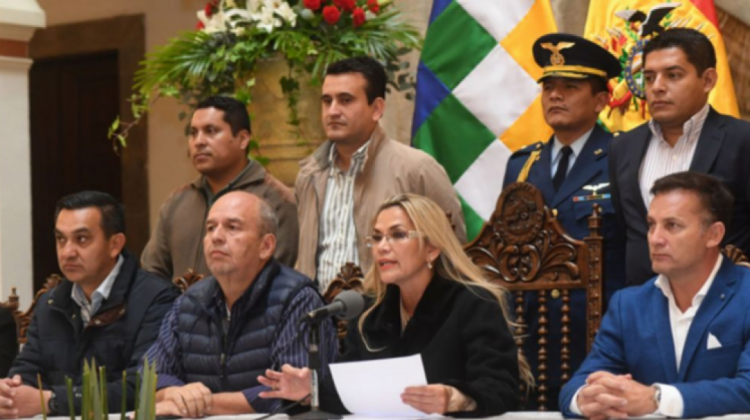 Exautoridades del gobierno de transición de Jeanine Áñez. Foto: archivo/El País