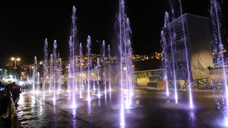 Las aguas danzantes en el parque de las Culturas. Foto: Ministerio de Obras Públcias