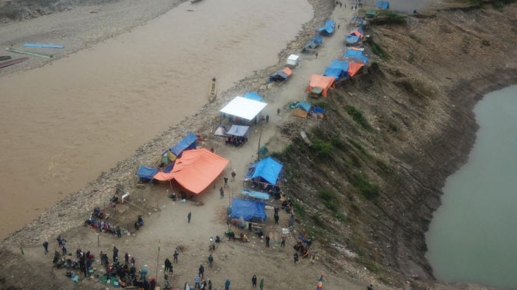 Comunarios de Charopampa en emergencia. Foto: Gentileza