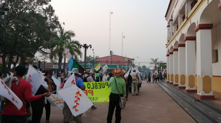 Los marchistas ayer cuando llegaron a Cotoca. Foto: prensa marcha