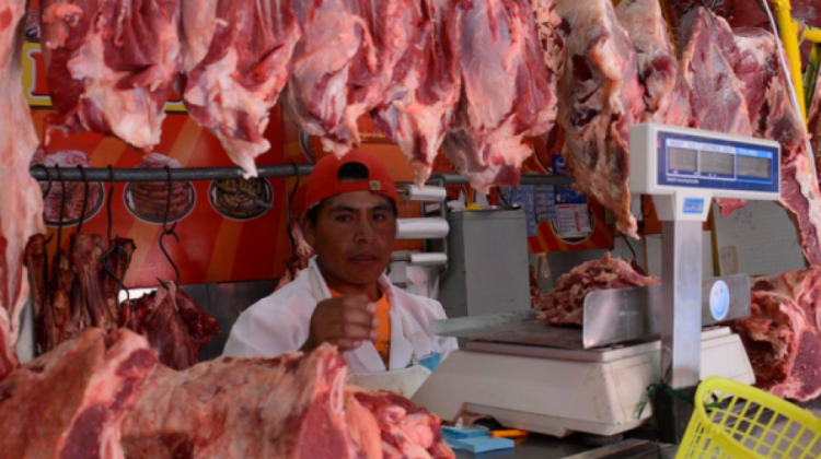 Los carniceros amenazaron con subir el precio de la carne de res. Foto: Internet