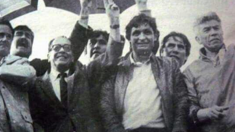 Hernán Siles Suazo y Jaime Paz Zamora cuando asumieron el mando del país el 10 de octubre de 1982. Foto: Jaime Paz Zamora