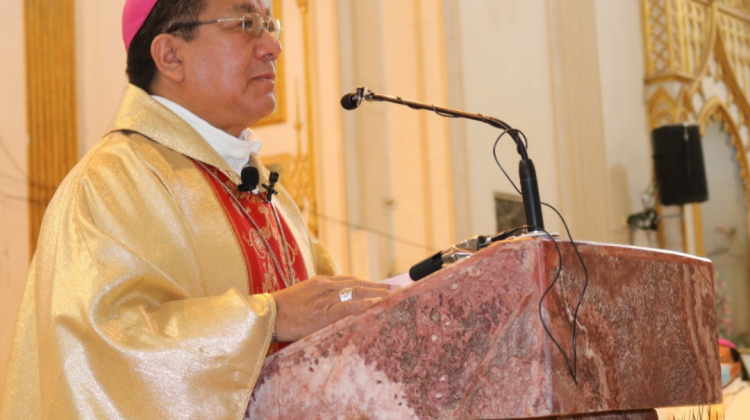 Monseñor Aurelio Pesoa, nuevo presidente de la CEB, en la homilía de este domingo. Foto: CEB