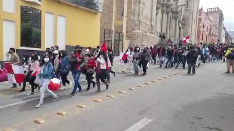 Movilización de universitarios este lunes. Video: Juan Orellana