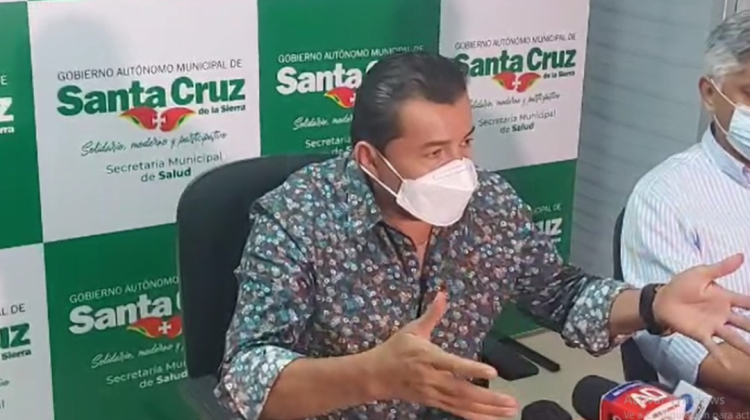 Alcalde de Santa Cruz, Johnny Fernández. Foto: captura de video