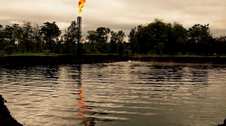 Explotación petrolera en Ecuador. Foto. Amazon Watch