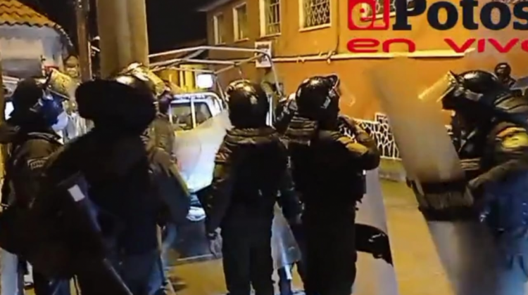 La Policía llegó hasta Potosí para ejecutar la aprehensión de Pumari. Foto: Captura