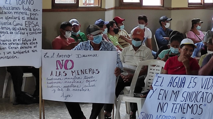 Pobladores de El Torno mantienen sus demandas. Foto. ANF