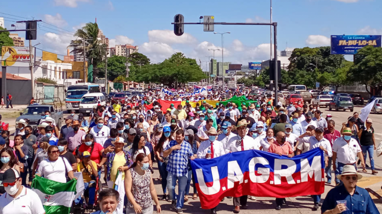 Marcha en Santa Cruz por el Censo, ayer. Foto: Brigada parlamentaria.