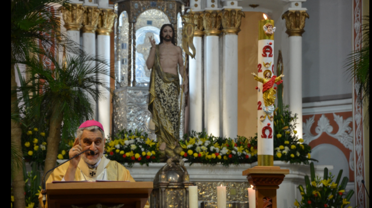 Monseñor Sergio Gualberti en la celebración eucarística en Santa Cruz. Foto: Comunicación Arzobiuspado Santa Cruz