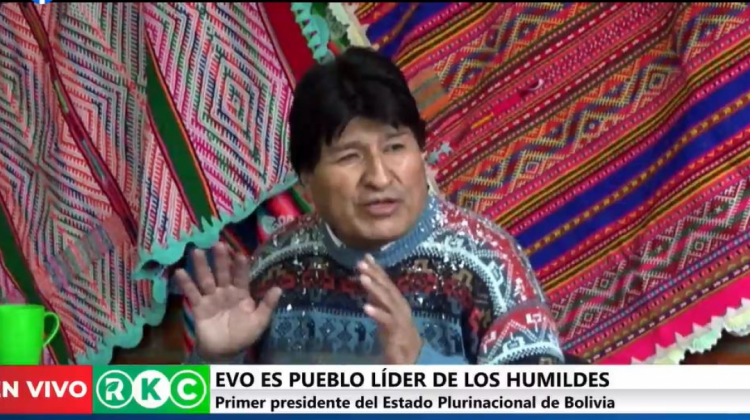 Evo Morales en entrevista en radio Kawsachun Coca. Foto: Captura