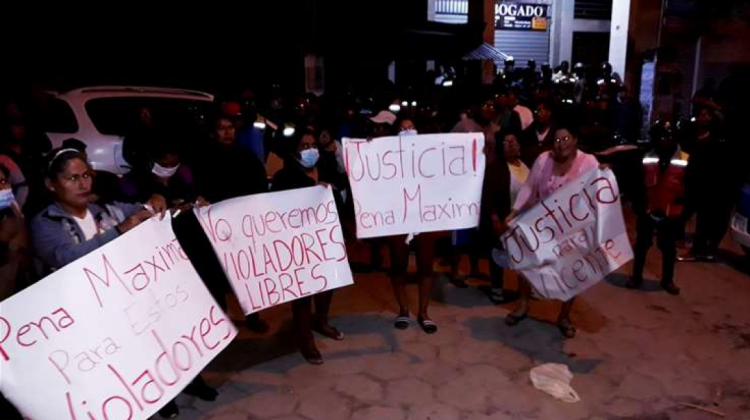 Protestas en contra del acusado de violación del menor de edad en Yapacaní. Foto: El Deber