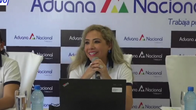 Karina Serrudo, presidenta Ejecutiva de Aduana Nacional, en la Audiencia Inicial de Rendición Pública de Cuentas Gestión 2022.