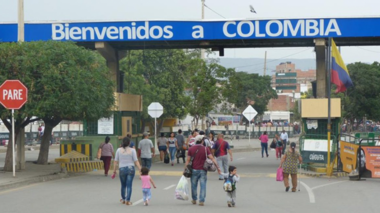 Paso fronterizo entre Colombia y Venezuela.
