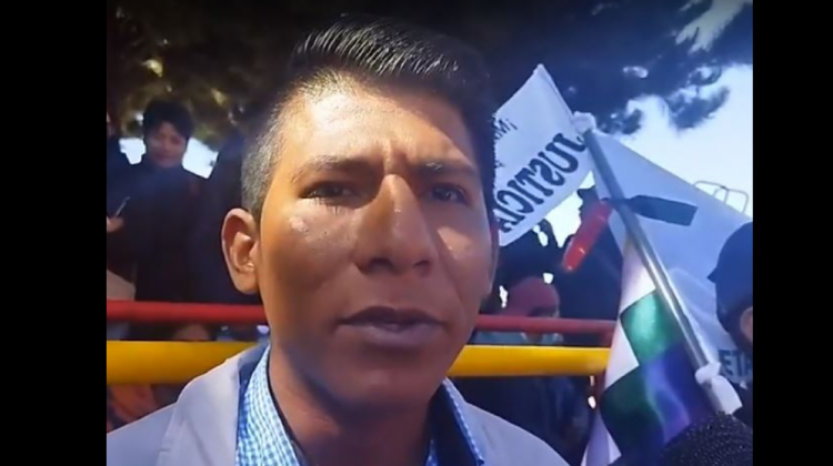 Arnold Alanes dirigente afín al Gobierno de turno Luis Arce Catacora. Foto: Captura de Video.