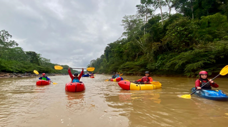 Los participantes de la actividades deportivas-acuáticas. Foto: mancomunidad