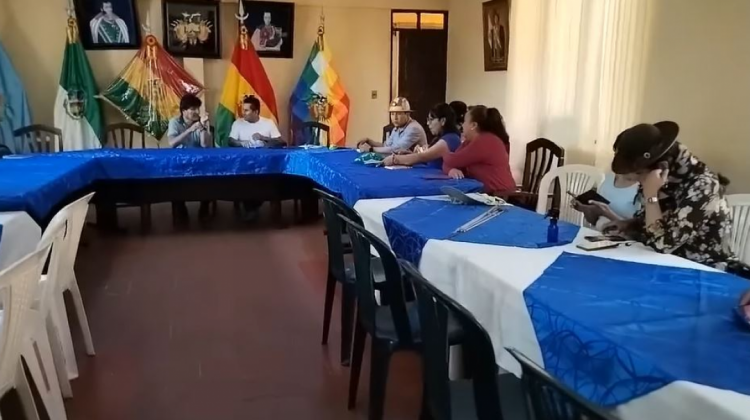 Evo Morales se reunió con diputados del bloque radical en Villa Tunari.