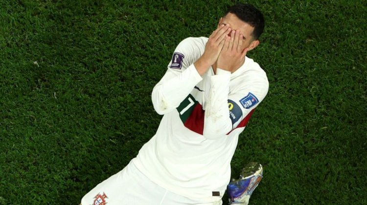 Cristiano Ronaldo luego de la derrota ante Marruecos. Foto: FIFA