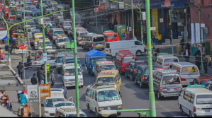 Alcaldía de La Paz advierte que retirará placas de vehículos con deudas por impuestos