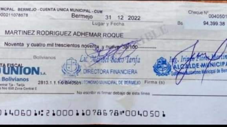 Cheque que circuló en las redes sociales sobre el pago irregular