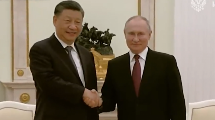 El presidente de China, Xi Jinping, junto a su homólogo ruso, Vladimir Putin.