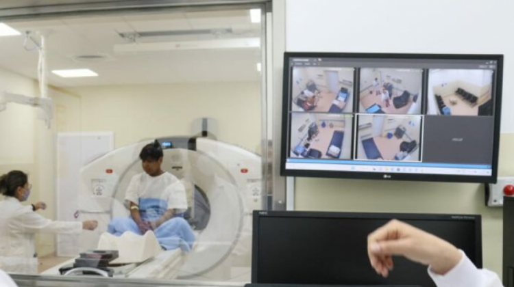 En el Centro de Medicina Nuclear realizar el estudio. Foto: Ministerio de Hidrocarburos y Energía.