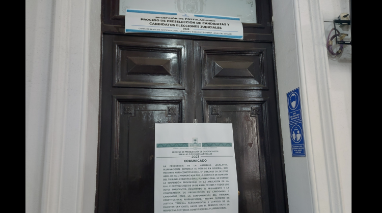 Puertas cerradas para recibir a candidatos para la preselección de las judiciales. Foto: ANF.
