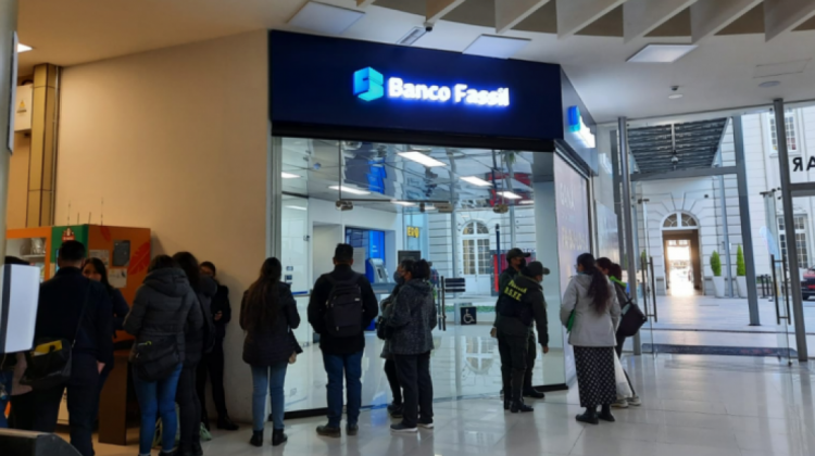 Revelan Que Otras 7 Personas Lograron Créditos Millonarios Over Limit Del Banco Fassil Anf 1604