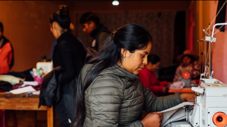 Ellas tienen sus propios emprendimientos para no depender económicamente de un hombre. Se lucha contra la violencia de género. FOTO: Plan Internacional.