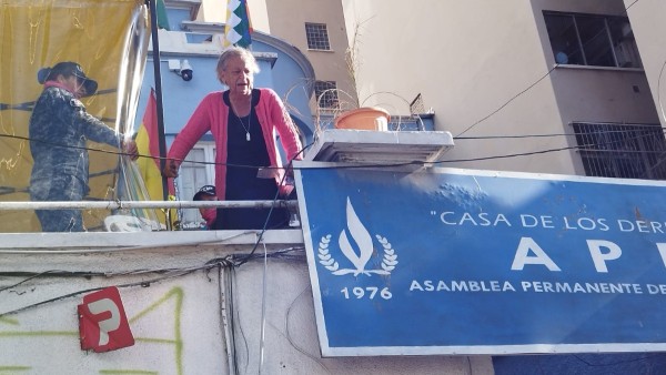 Amparo Carvajal en la terraza de la APDHB. Foto: Archivo