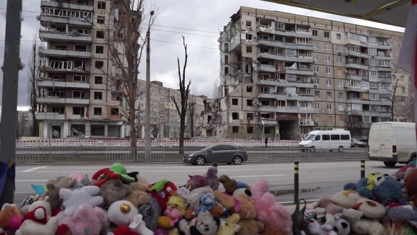Edificios afectados tras la invasión de tropas rusas en Ucrania.