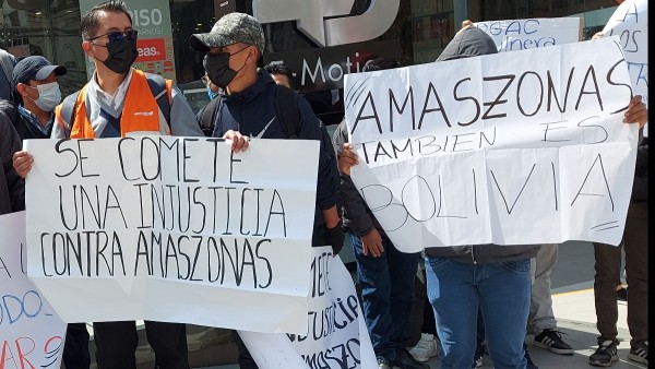 Trabajadores protestaron frente a la oficina de la DGAC. Foto: ANF
