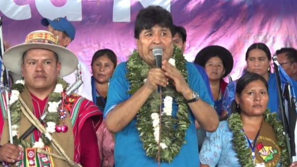 Evo Morales fue ratificado como presidente del MAS. Foto: Captura de video
