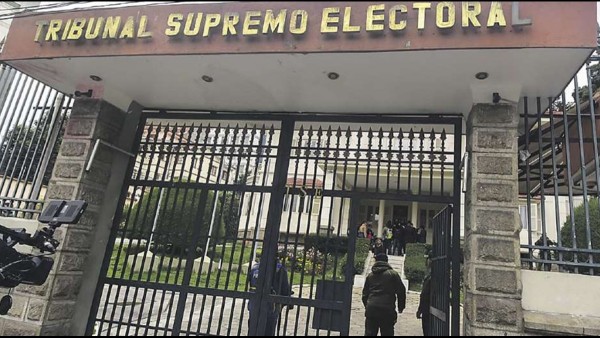 Frontis del Tribunal Supremo Electoral. Foto: Internet