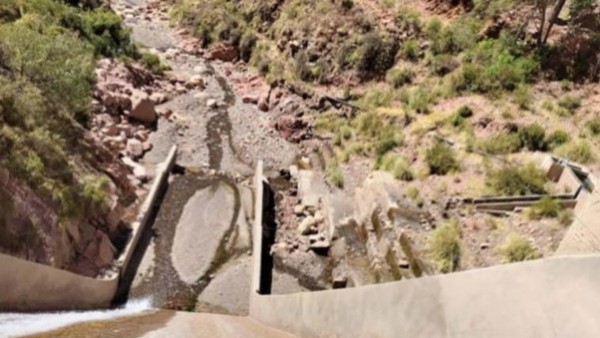 Sequía en una represa de Chuquisaca. Foto: Correo del Sur