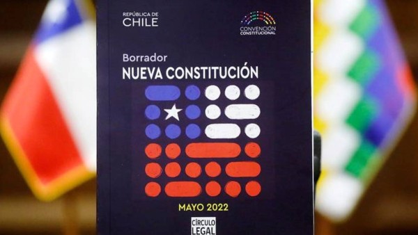 El Servicio Electoral de Chile (Servel) ha informado también de que el 'a favor' ha cosechado un 44,24 por ciento de apoyos.