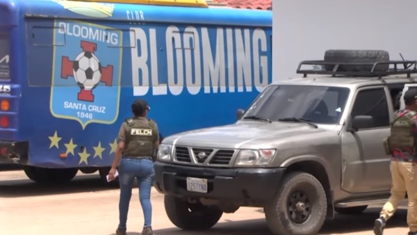 La Policía en instalacciones de Blooming. Foto: Captura