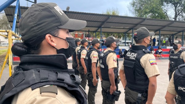 Agentes de la Policía de Ecuador.