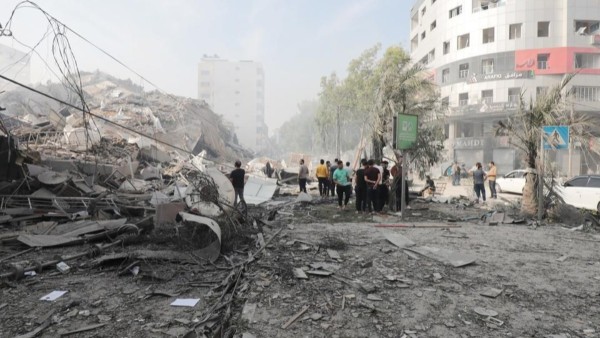 Edificios destruidos tras el bombardeo israelí en la Franja de Gaza.