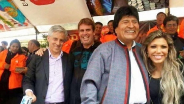 Evo Morales y Gabriela Zapata. Foto: Internet