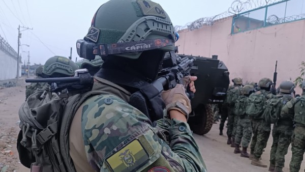 Soldados de las FFAA de Ecuador.