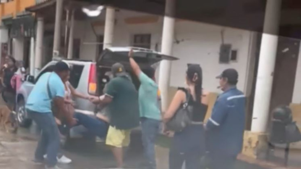 La librecambista atracada en Trinidad fue trasladada hasta el hospital Germán Busch. Foto: RRSS